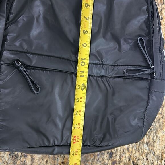 Caraa Stratus Travel Modern Medium Backpack In Black - Picture 12 of 14